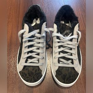 P448 Fashion Sneakers